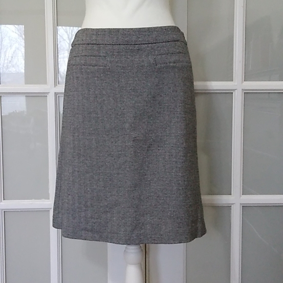 Talbots Petites Black and White Herringbone Stretch Skirt - 6P - Picture 1 of 13